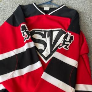 i don’t wear this anymore , it’s in good condition!